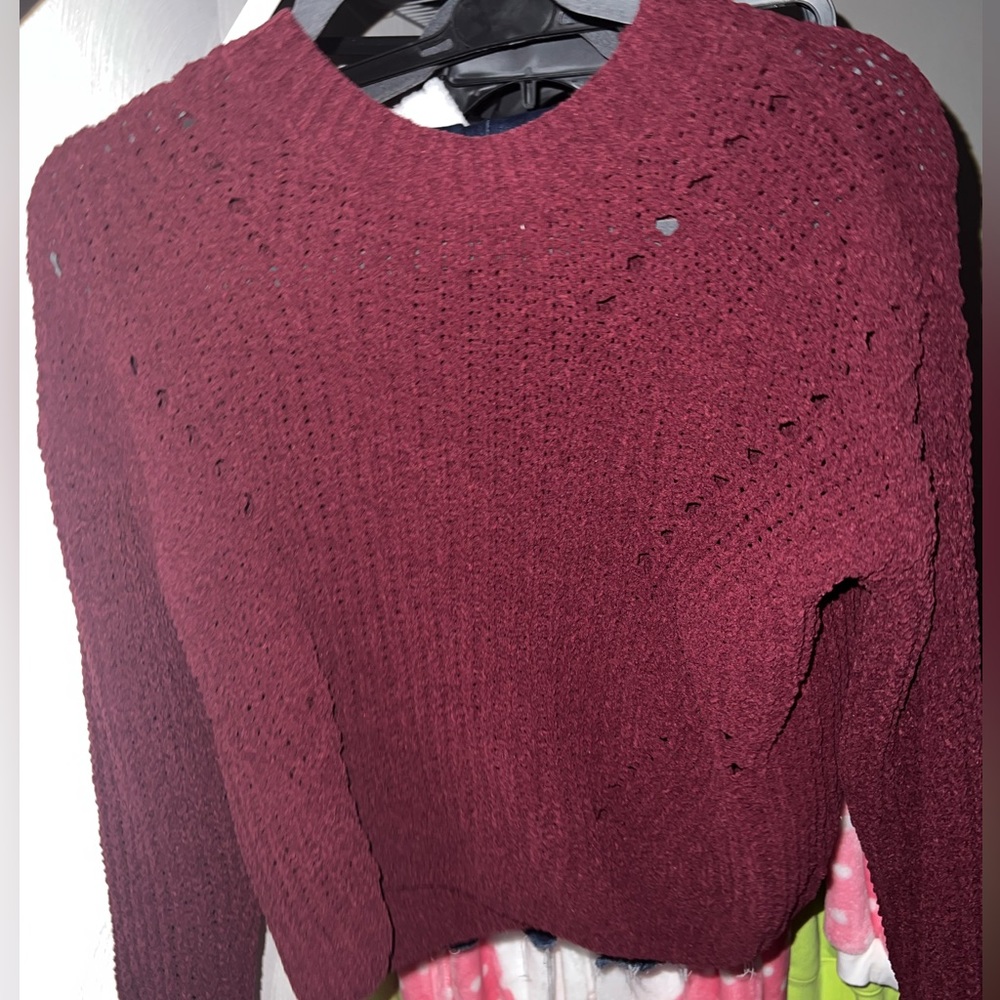 Women’s Burgundy Crewneck Fall/Winter Knitted Sweater